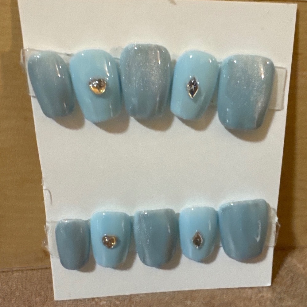 Light Blue Cat Eye Press On Nails Rhinestone Heart Diamond Square Nails Set